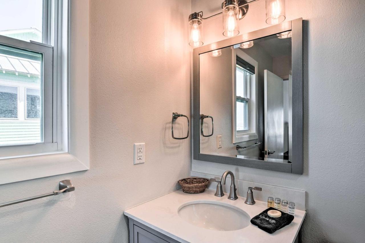 Sea Isle Galveston Getaway Less Than 1 Mile To Beach! Bagian luar foto